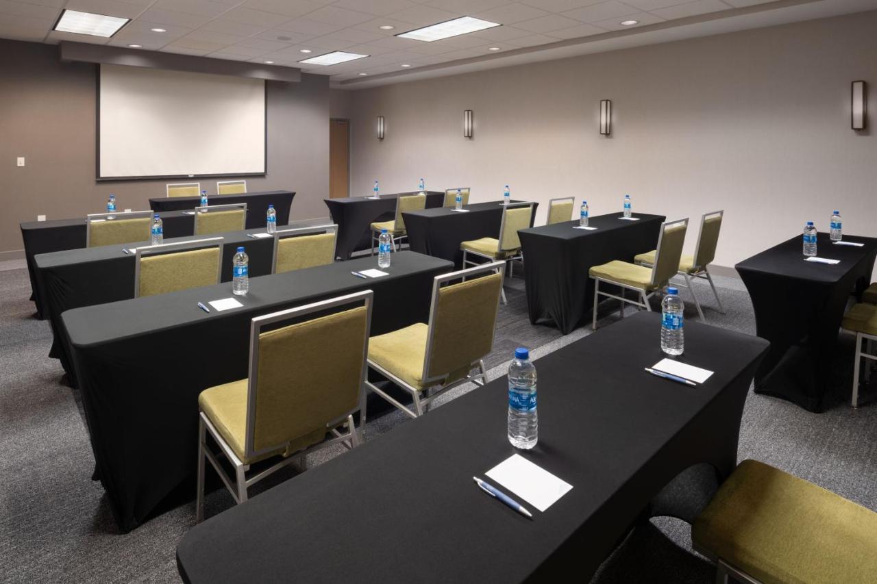 Four Points By Sheraton Chicago Schaumburg Exterior foto